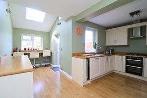 Photo 11- click for photo gallery